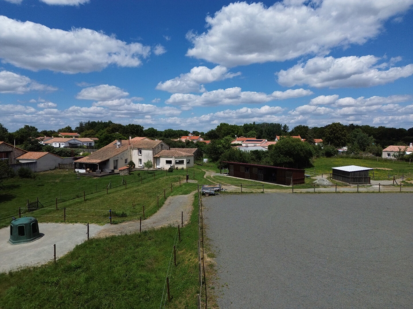 Propriete equestre 10 hectares la roche sur yon